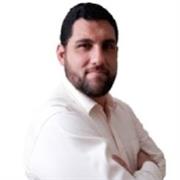 Profesor con experiencia en comunicación social